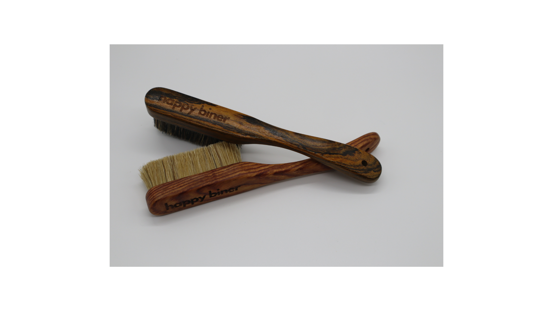 Happy Biner Natural Wooden Chalk Brush